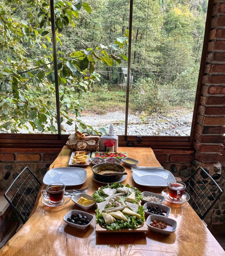 Medi Soho Bungalov Bed & Breakfast Rize Eksteriør bilde